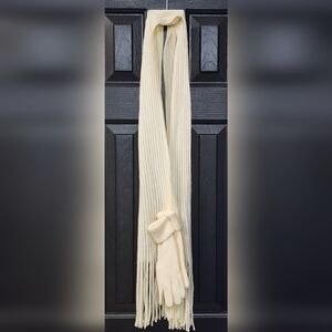 **NEW** Scarf & Glove Set Cream One size